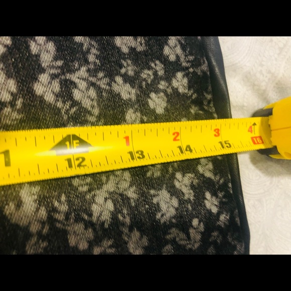 🎉HP🎉🔥Blank NYC🔥Girls Super Skinny Pants🔥Full Measurements in Photos🔥 - Picture 15 of 16